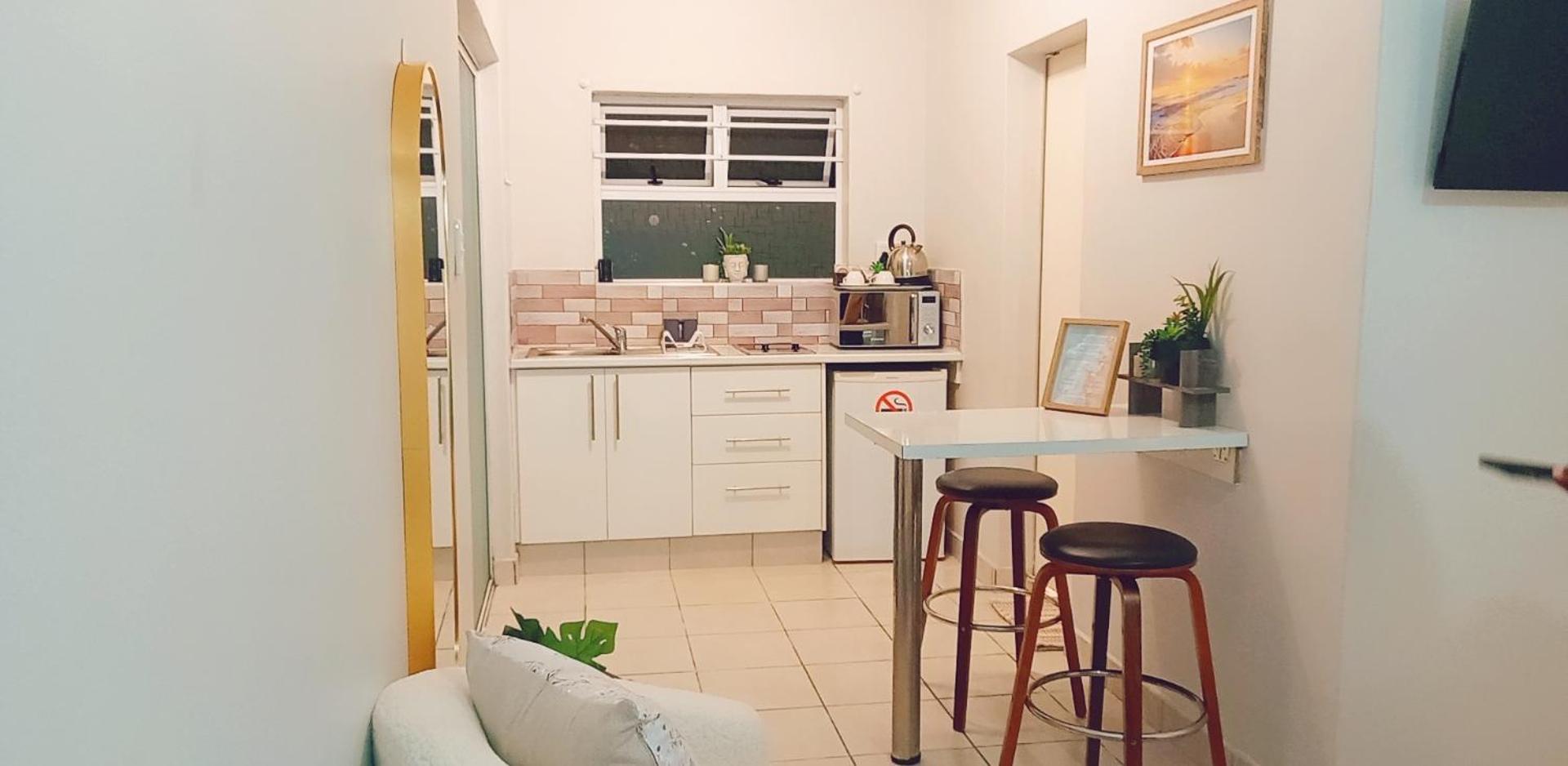 Apartment Sea Breeze Manor - Aqua Unit East London
